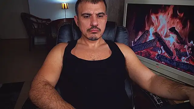 officeman7 online show from January 2025 03:56:02 PM