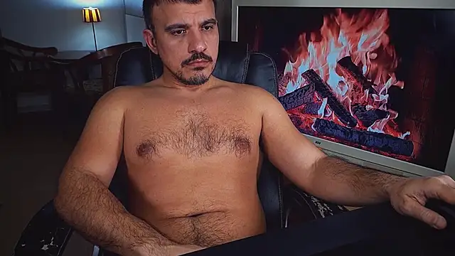 officeman7 online show from January 2025 06:13:01 PM