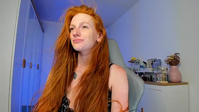 Aliceginger99 online show from August 2026 01:27:01 PM