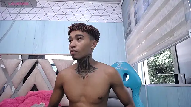 sexy blacks  online show from February 2025 03:50:02 PM