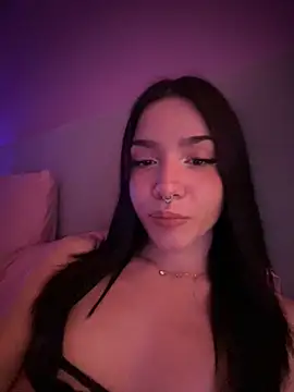 Snapshot of ShannonShanny chatting on September 2025 06:34:01 PM ShannonShanny online show from September 2025 06:34:01 PM