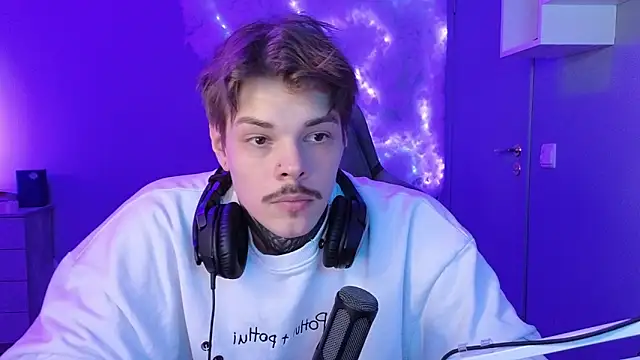 DENIS HERE online show from January 2025 02:12:02 AM