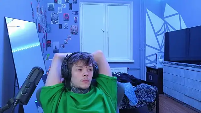 DENIS HERE online show from March 2025 03:23:02 AM