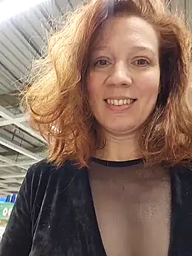 Exhibitionsplit online show from January 2026 11:59:02 AM