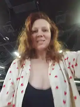 Exhibitionsplit online show from May 2026 12:23:01 PM