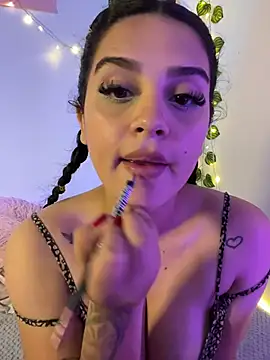 violet-333 online show from March 2026 03:30:01 PM