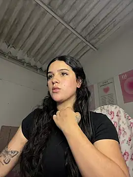 Snapshot of violet-333 chatting on May 2026 05:08:01 PM violet-333 online show from May 2026 05:08:01 PM