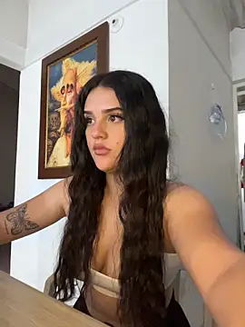 Snapshot of violet-333 chatting on June 2026 07:02:02 PM violet-333 online show from June 2026 07:02:02 PM