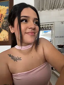 Snapshot of violet-333 chatting on June 2026 01:31:01 PM violet-333 online show from June 2026 01:31:01 PM