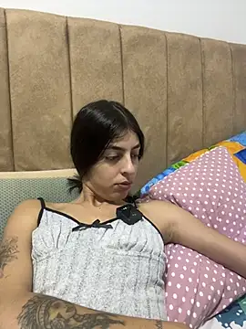 cristel 17 online show from April 2026 11:14:02 PM