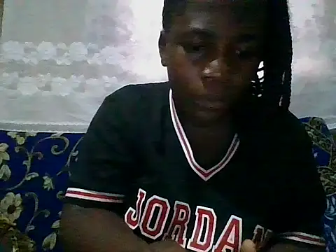 Liqueeny online show from September 2025 03:32:02 AM