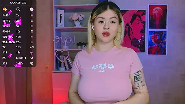 Snapshot of cutie_mili chatting on January 2025 02:40:01 AM cutie mili online show from January 2025 02:40:01 AM