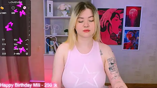 Snapshot of cutie_mili chatting on January 2025 11:15:02 AM cutie mili online show from January 2025 11:15:02 AM