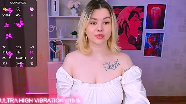 Snapshot of cutie_mili chatting on February 2025 08:29:01 AM cutie mili online show from February 2025 08:29:01 AM