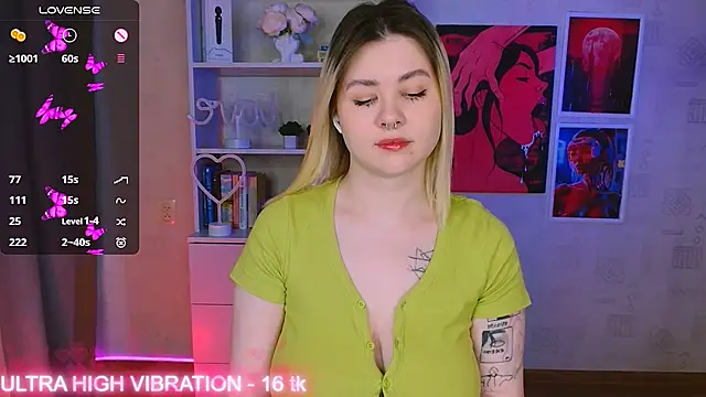 Snapshot of cutie_mili chatting on February 2025 08:46:01 AM cutie mili online show from February 2025 08:46:01 AM