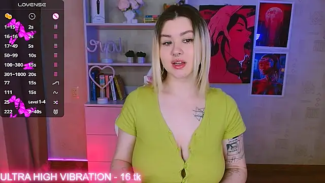 Snapshot of cutie_mili chatting on March 2025 10:35:02 AM cutie mili online show from March 2025 10:35:02 AM