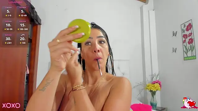 VenussVega online show from October 2025 03:54:02 PM