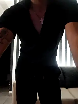 pretorianoo53 online show from November 2025 03:38:02 AM