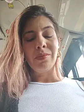 scarlett moore online show from October 2025 03:22:01 PM