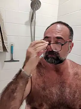 chainjulious online show from March 2025 03:48:02 PM