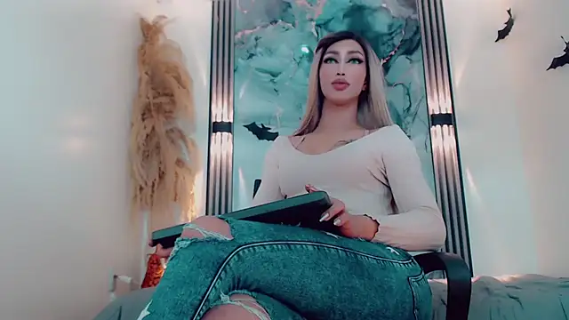 Snapshot of hilary_rodriguez chatting on October 2025 07:21:02 PM hilary rodriguez online show from October 2025 07:21:02 PM