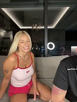 SexOnMyLvL online show from June 2026 08:23:01 PM