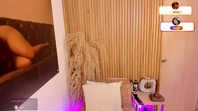 sofhiaa adaams online show from March 2026 10:37:02 PM