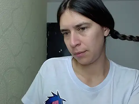 Snapshot of linda92astro chatting on October 2025 12:07:02 PM linda92astro online show from October 2025 12:07:02 PM