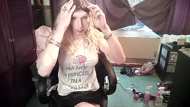 Ombeline1 online show from March 2025 08:48:01 AM