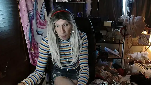 Ombeline1 online show from October 2025 06:32:01 AM