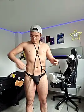 AustinSummerr online show from October 2025 07:48:02 PM