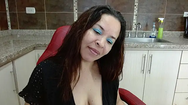 Snapshot of Lizeth_Bels chatting on May 2026 12:21:02 PM Lizeth Bels online show from May 2026 12:21:02 PM