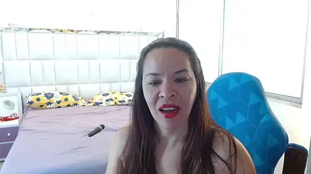 Snapshot of Lizeth_Bels chatting on May 2026 11:28:02 AM Lizeth Bels online show from May 2026 11:28:02 AM