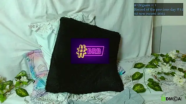 Hot Candy  online show from February 2026 06:40:02 AM