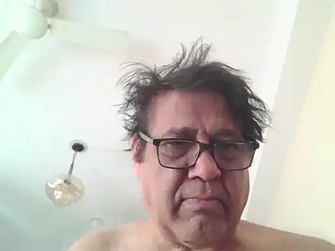Snapshot of Nuttysub chatting on April 2026 02:03:02 AM Nuttysub online show from April 2026 02:03:02 AM