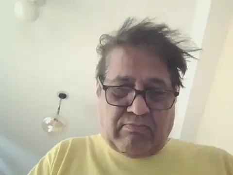 Snapshot of Nuttysub chatting on June 2026 02:12:02 AM Nuttysub online show from June 2026 02:12:02 AM