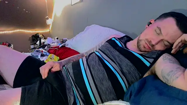 bigcocktat2dude603 online show from February 2025 10:28:02 PM