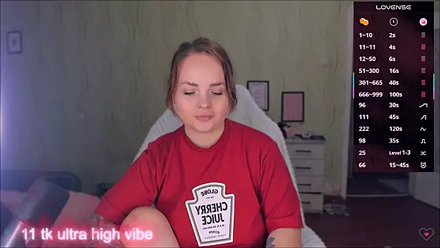 Snapshot of flower_sarah_ chatting on September 2025 10:24:02 PM flower sarah online show from September 2025 10:24:02 PM