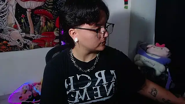 Snapshot of isabeautyx19 chatting on June 2026 01:39:01 AM isabeautyx19 online show from June 2026 01:39:01 AM
