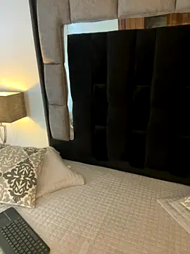 Bonnie vega online show from November 2025 08:42:02 PM