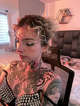 Snapshot of Bonnie_vega chatting on April 2026 07:53:01 PM Bonnie vega online show from April 2026 07:53:01 PM