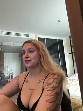 Snapshot of ellielawson chatting on October 2025 08:55:02 AM ellielawson online show from October 2025 08:55:02 AM