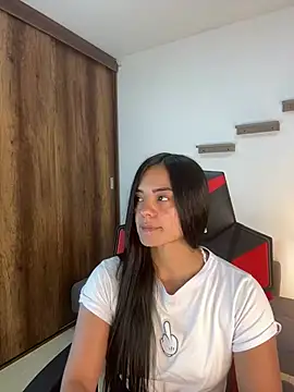 alexa joonesofficial online show from February 2025 10:03:02 PM