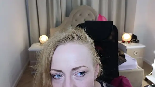 SquirtyAlisa online show from April 2026 12:15:01 PM