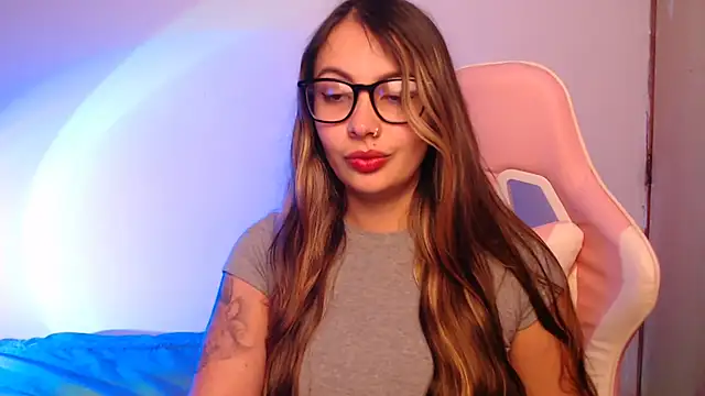 lalawhitte online show from October 2025 08:44:01 PM