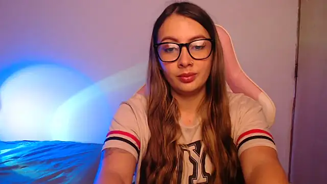 lalawhitte online show from November 2025 02:17:02 PM