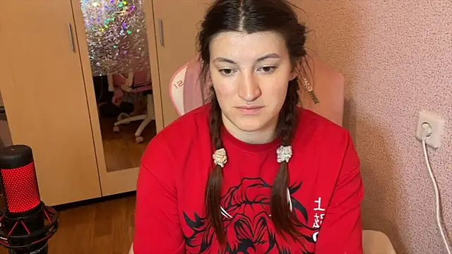 Katrin  kiss online show from February 2026 07:41:01 PM