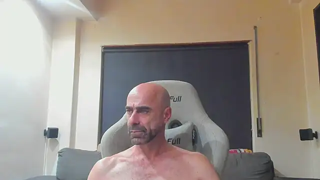 Snapshot of Bicopflirt chatting on September 2025 01:05:01 AM Bicopflirt online show from September 2025 01:05:01 AM