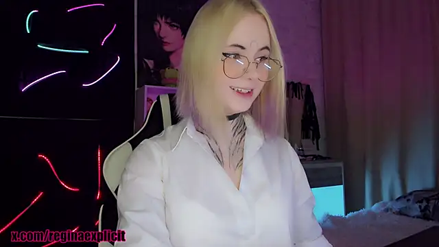 snake  bites online show from November 2025 09:58:01 PM