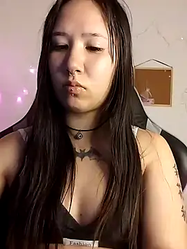 Snapshot of Japabaixinha chatting on December 2024 02:21:01 AM Japabaixinha online show from December 2024 02:21:01 AM